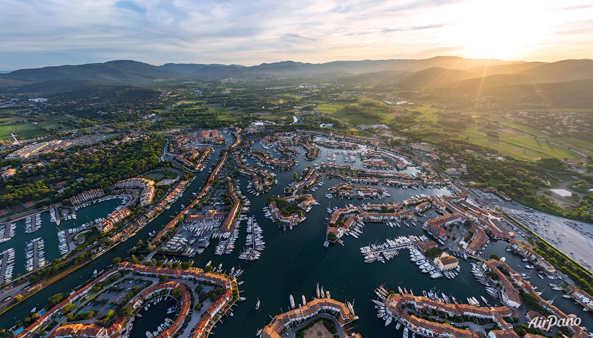 Port-Grimaud